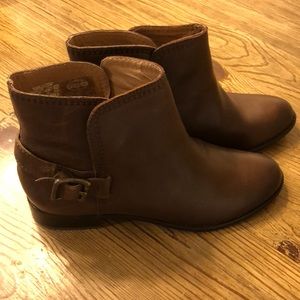 Fossil ankle boots